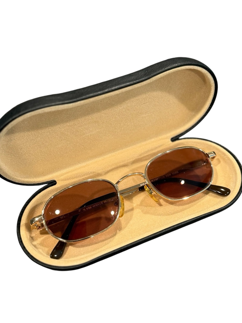NYC4U 6th avenue oval sunglasses women’s with case gold